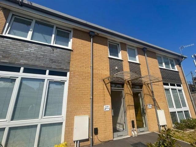 Freemantle 1 bed flat to rent £1,100 pcm £254 pw