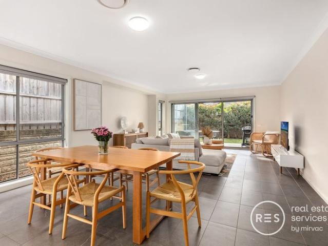 Freestanding 4 Bedroom Family Home in Brighton Lakes by Mirvac