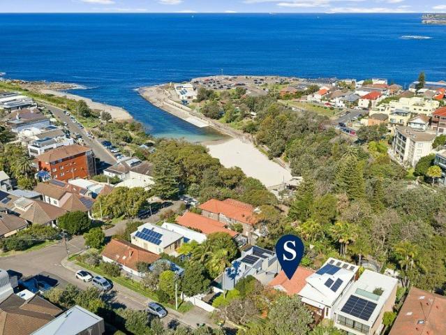 Freestanding Clovelly Residence Offering Exceptional Beachside Opportunity