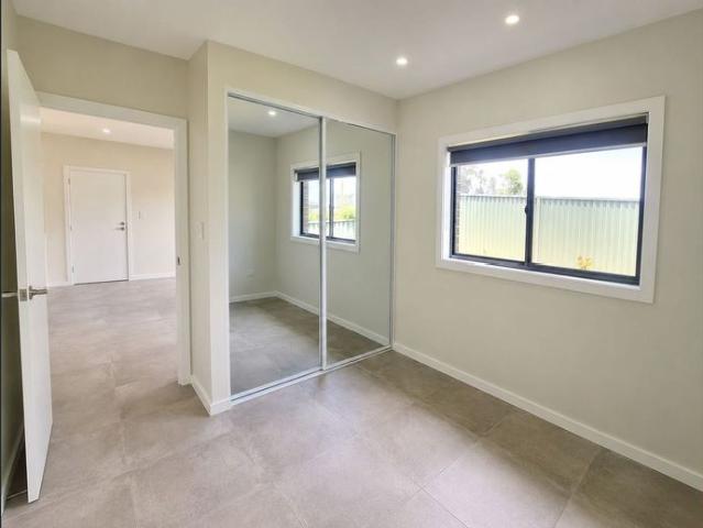 Freestanding brick home, Private tranquil parkland outlook