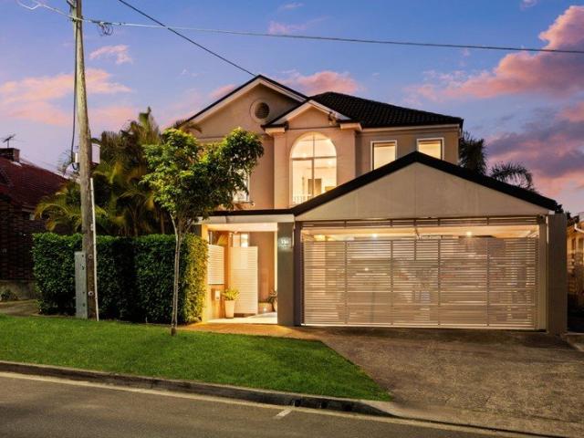 Freestanding Family Beach House in a Sought After North Bondi Enclave