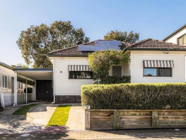 Freestanding family haven with enviable yard