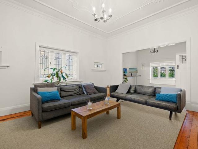 Freestanding Family home opposite Centennial Parklands: Boasting huge 4 Car garage!