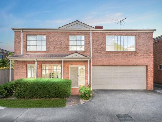 Freestanding Family Value Between the 2 College Campuses in Mckinnon school zone