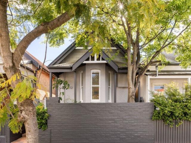 Freestanding Federation home in private alfresco setting