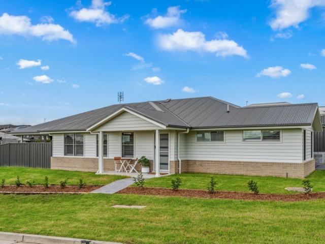 Freestanding Freedom, Torrens Title Living!