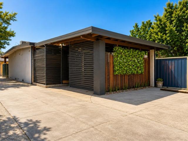 Freestanding house Perfect First Home or Investment Property