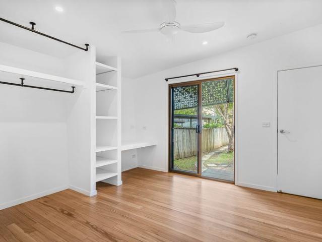 Freestanding home within easy walking distance to the beach
