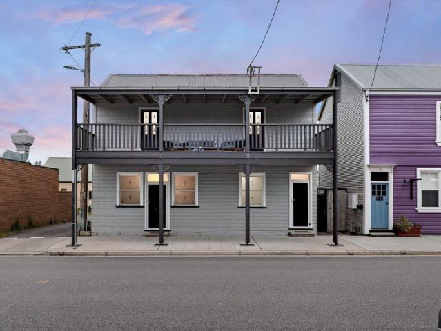 Freestanding Stockton Terrace with Commercial and Residential Flexibility