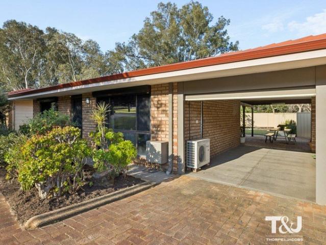 Freestanding, Park Side Living