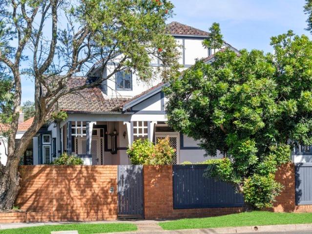 Freestanding Parkside Residence with Dual Street Access Endless Potential