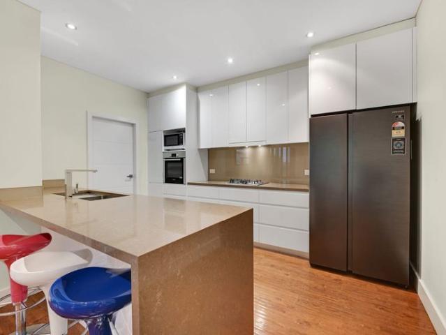Freestanding home with 2 Double Lockup garage Call to book inspection