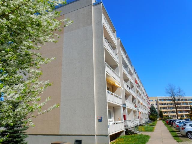 Frei ab Oktober: Frisch renovierte 4 Raum Wohnung in Königshufen