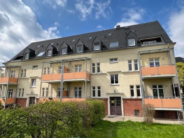 Frei ab dem 1.2.27 ! EBK kostenfrei vom Vormieter Bad mit Fenster offene Küche