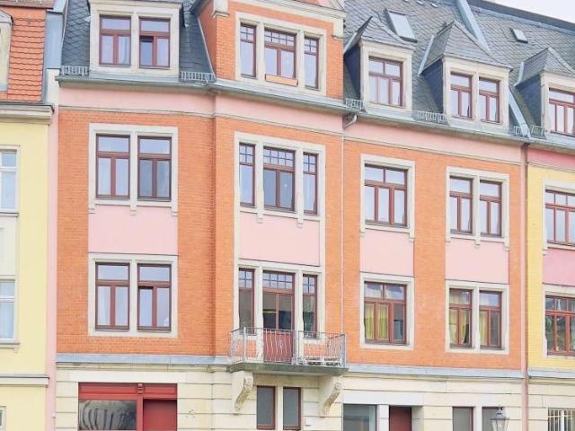frei ab 01.11.2026: schicke 2 Raum Wohnung im Dachgeschoss