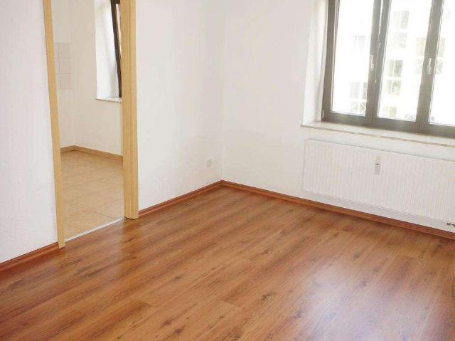 Frei ab 1.10.26 modernes Laminat in ruhiger Lage