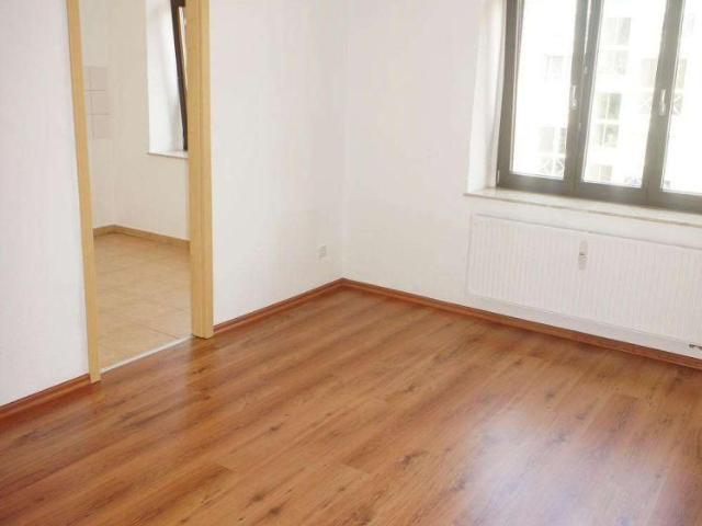 Frei ab 1.10.26 modernes Laminat in ruhiger Lage