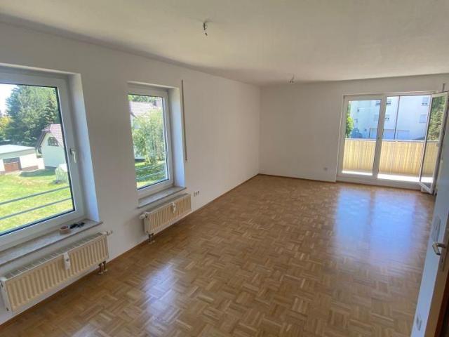 Frei ab 1.11.26 Bad mit Wanne+Dusche+Fenster / Garage u.v.m