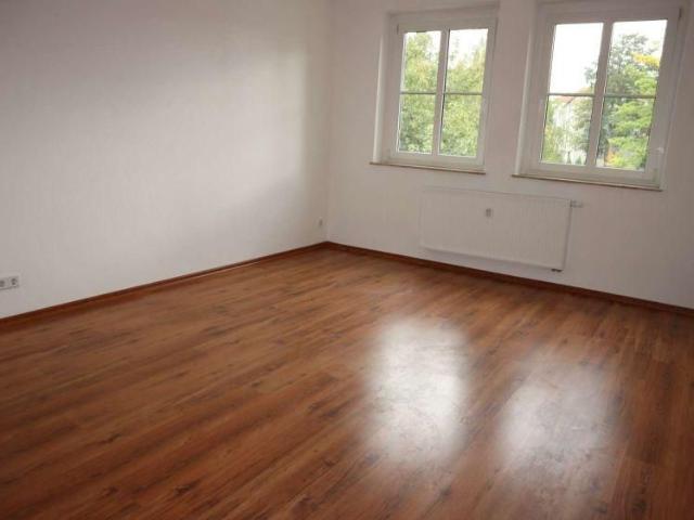 Frei ab 1.12.26 ! 1. OG zzgl. EBK ! / TOP Whg. / wg gerecht. Bad mit Fenster u.v.m