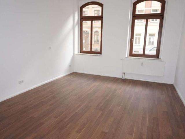 Frei ab 1.12.26 !Moderner Grundriss Laminat + Einbauküche möglich !