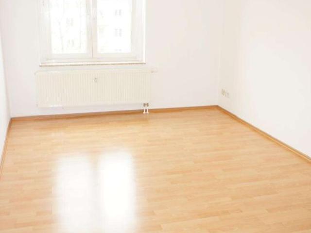 2. OG ! Balkon / Schlaf und Wohnzi. zum Innenhof