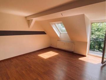 Frei ab 1.7.26 Wohnen am Schlossteich sonniger Balkon !