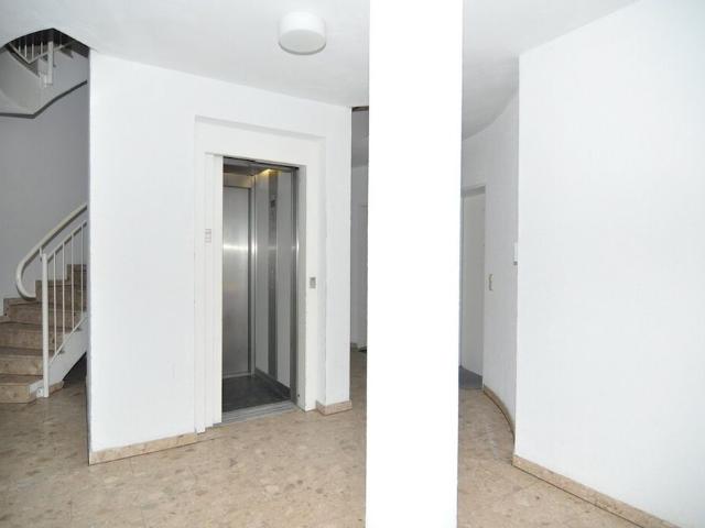 FREI freundliche großzügige 1 Zimmerwohnung mit Einbauküche & großer Terrasse