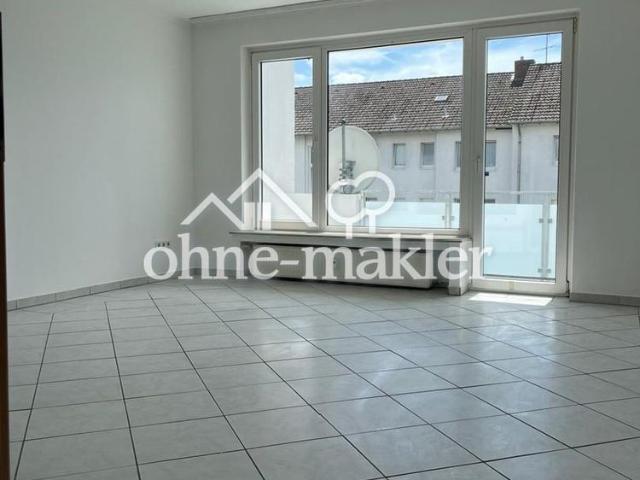Frei & frisch renoviert, 3 Zimmer mit Süd Balkon, Stellplatz & Keller in Bünde