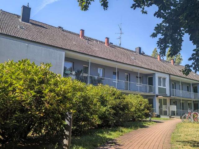 Frei & hell: 2,5 Zimmer Wohnung mit Balkon in Hamburg Fuhlsbüttel