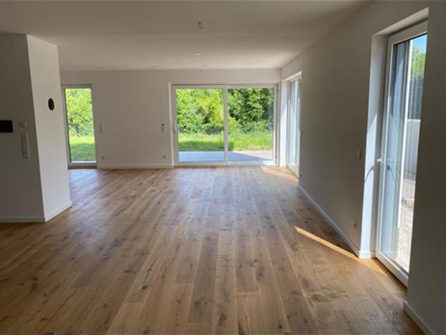 frei stehendes EFH mit 525m2 Grundstück