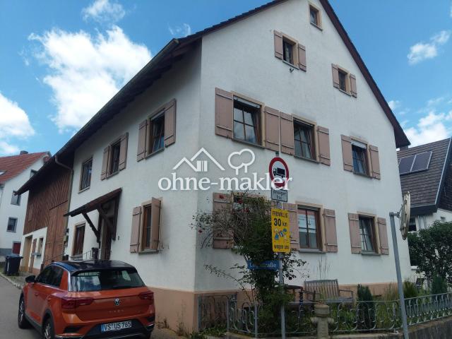 Frei 4 Zimmer Wohnung Balkon Stellplatz für WEG Handwerker Firmen oder?