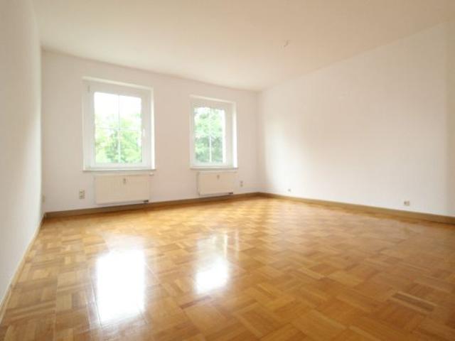 Freigezogene, helle Eigentumswohnung in ruhiger Lage mit Stellplatz