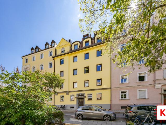Freie 2 Zimmer Altbauwohnung