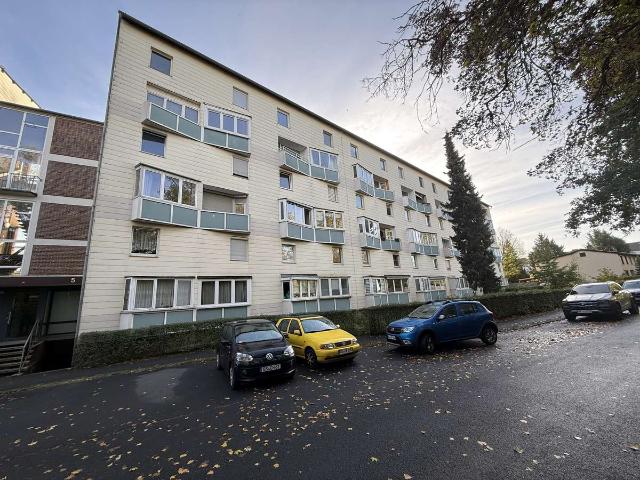 Freie 2,5 Zimmer ETW mit Einbauküche und Kellerraum