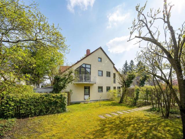 Freie 2,5 Zimmer Wohnung