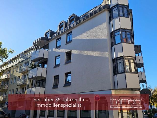 Freie 3 Zi. Stadtwohnung mit Balkon in Rosenheim Renovierungspotenzial für Ihre Wohnideen!