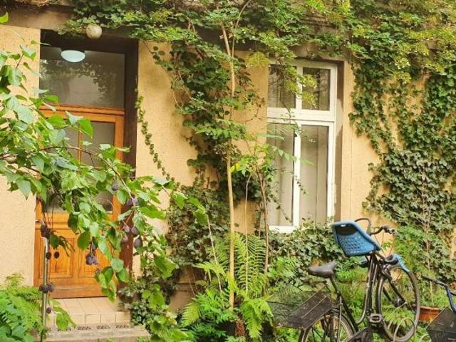 Freie Einheit mit vielseitiger Nutzungsmöglichkeit im bunten Nollendorfkiez