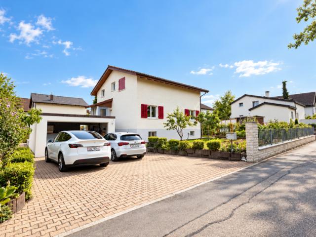 Freiheit & Platz Haus mit Doppelgarage & Garten