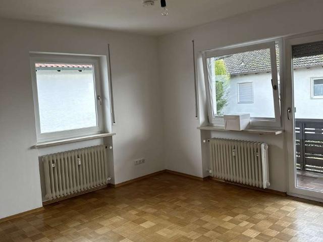 Freilassing: 3 Zimmer Wohnung mit 63 Quadratmetern