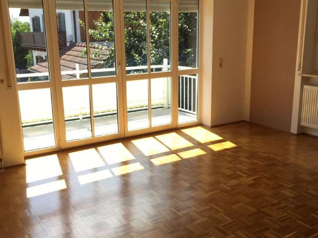 Freilassing: Helle 3 Zimmer Wohnung mit 2 Balkonen