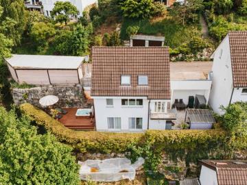 FREISTEHEND AM HANG 5.5 ZIMMER EINFAMILIENHAUS