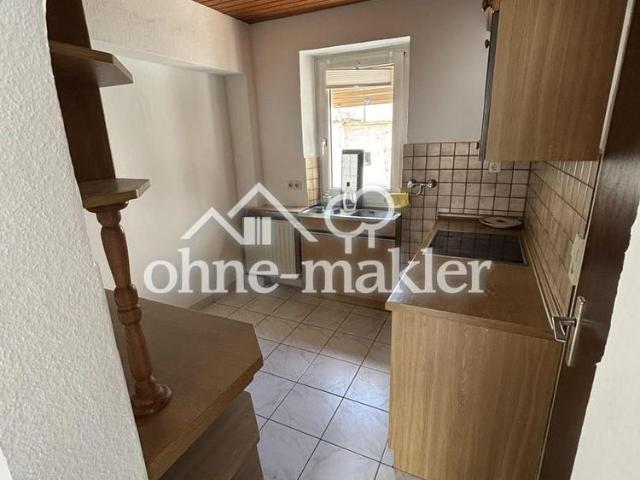 Freistehende Einfamilienhaus in Worms Heppenheim mit Hof in Garage