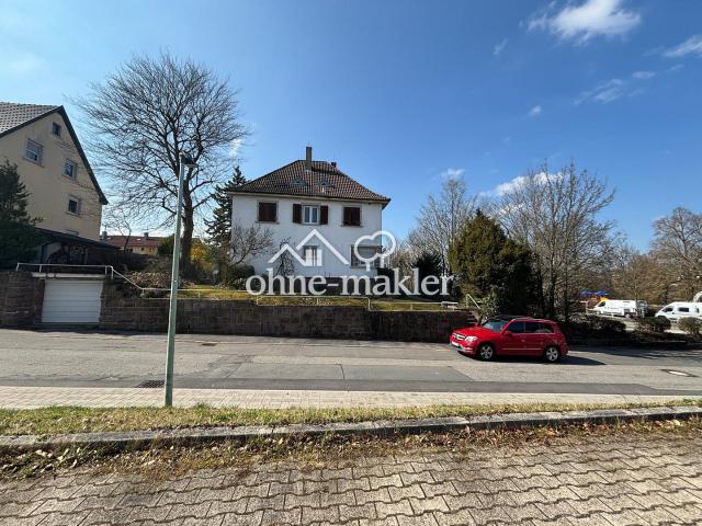 Freistehende Kaffeemühlenhaus Villa mit Naturgarten