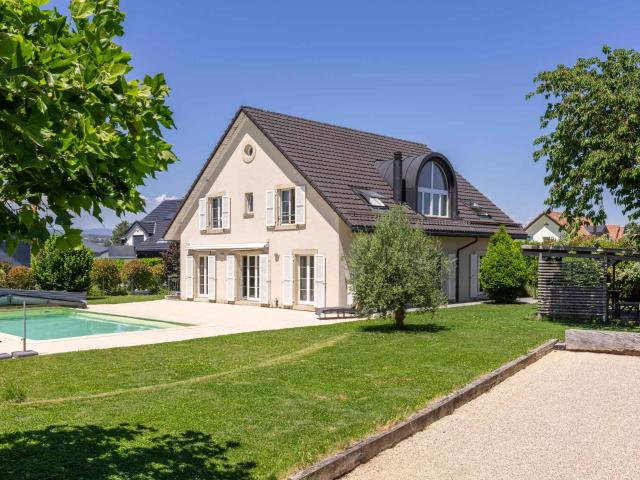 Freistehende Villa in einer außergewöhnlichen Umgebung