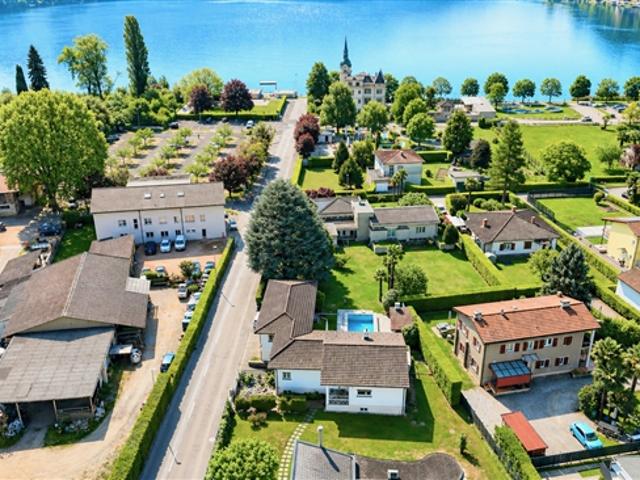 Einfamilienhaus mit Pool und Garten nur wenige Schritte vom Luganersee entfernt