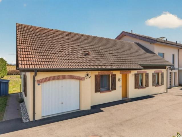 Freistehende Villa mit 120 m²