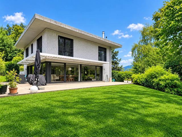 Freistehende Villa mitten in der Natur