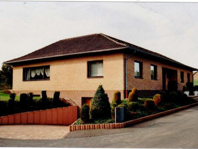 Freistehender Bungalow mit 8 Zimmern, 175 m², 1.515 m² Grundstück