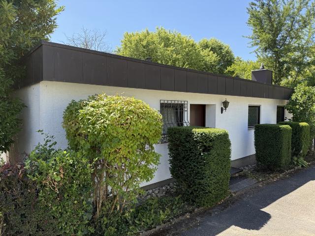 FREISTEHENDER BUNGALOW MIT EINLIEGERWOHNUNG
