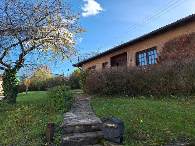 Freistehender Bungalow in Sternenfels